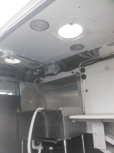 Dodge Sprinter with Dog Grooming Station with water supply, vacuum, etc., US $22,500.00, image 2