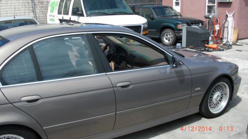2003 bmw 525i
