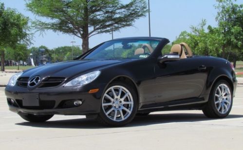 Convertible! navigation! designo edition! tradein! below kbb! we finance! clean!