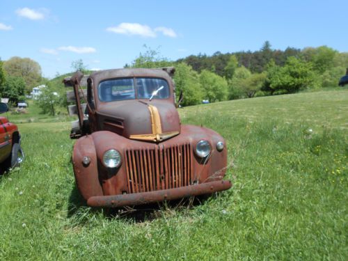 1940? Ford ton and a half, image 4