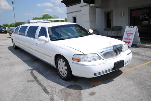 LIMO LIMOUSINE LINCOLN TOWN CAR FORD 2004 WHITE STRETCH LUXURY SEDAN MEGA RARE, US $19,500.00, image 3
