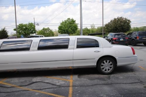 LIMO LIMOUSINE LINCOLN TOWN CAR FORD 2004 WHITE STRETCH LUXURY SEDAN MEGA RARE, US $19,500.00, image 6