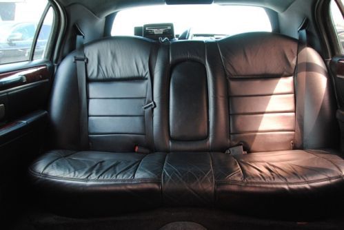 LIMO LIMOUSINE LINCOLN TOWN CAR FORD 2004 WHITE STRETCH LUXURY SEDAN MEGA RARE, US $19,500.00, image 20