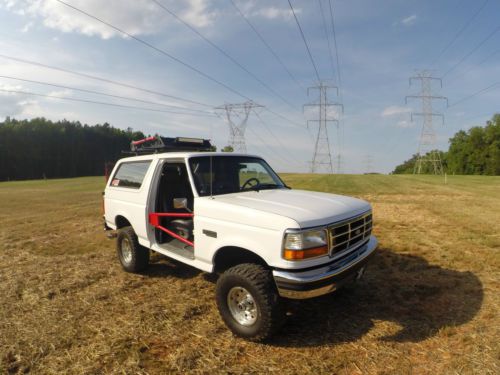 Fully restored 1995 &#034;oj model&#034; ford bronco with extra features