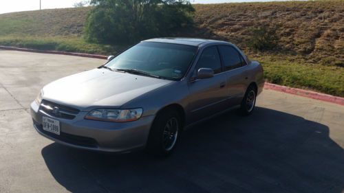 Honda accord 2000 vtec 3.0