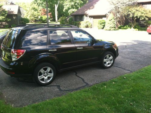 2010 subaru forester x premium wagon 4-door 2.5l