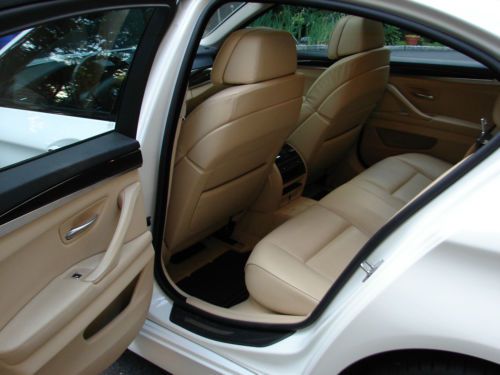 BMW 5-Series 535iX AWD Alpine White  With Venetian Beige Dakota Leather. 2011., US $39,995.00, image 13