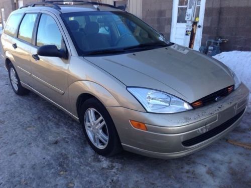 2001 ford focus wagon se auto 66k low miles no reserve great eco transportation