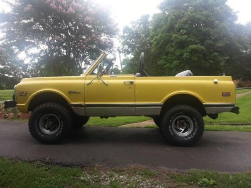 Yellow 1972 chevrolet k5 blazer 4x4