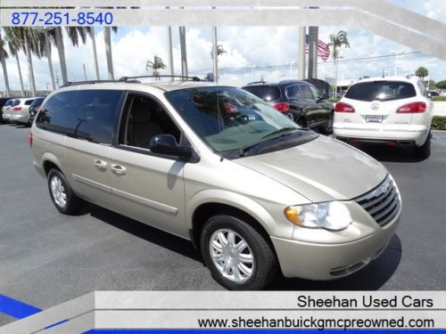 2005 chrysler town &amp; country gold touring edt 7 pass front &amp; rear ac &amp; pwr pkg