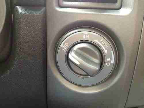 2006 Nissan Titan SE Extended Cab Pickup 4-Door 5.6L 70k Off Road Very Clean, image 16