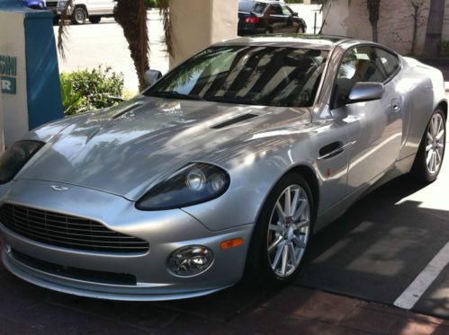 2006 aston martin vanquish s with glass roof