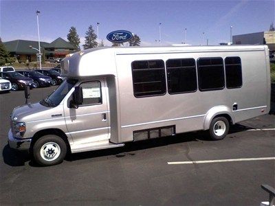 2012 e450 ski/resort shuttle van