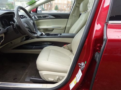 2013 lincoln mkz base