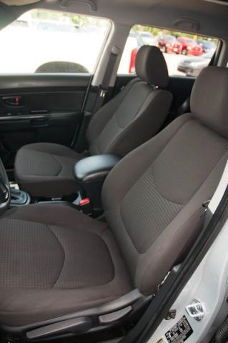 2013 kia soul base