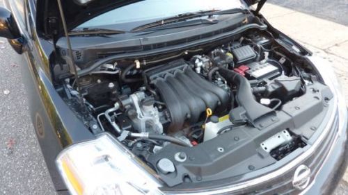 2012 Nissan Versa 1.8 S Hatchback 4-Door 1.8L, image 2