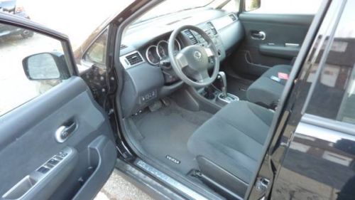 2012 Nissan Versa 1.8 S Hatchback 4-Door 1.8L, image 3