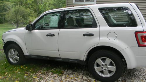 2010 ford escape xls sport utility 4-door 2.5l