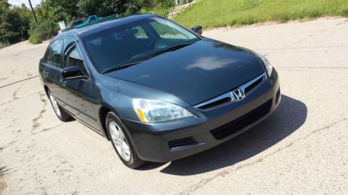 2006 honda accord lx special edition 2.4l 5speed mal, rebuilt title. no reserve