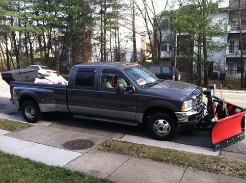 2004 ford f-350 super duty lariat crew cab pickup 4-door 6.0l dually