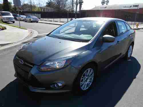 2012 Ford Focus SE Sedan 4-Door 2.0L, US $10,900.00, image 2