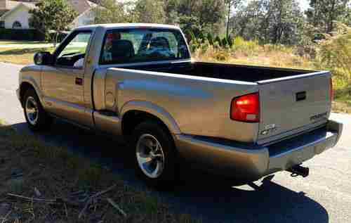 2001 Chevrolet S10 LS Standard Cab Pickup 2-Door 2.2L, US $7,995.00, image 6
