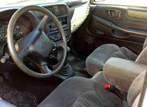 2001 Chevrolet S10 LS Standard Cab Pickup 2-Door 2.2L, US $7,995.00, image 13