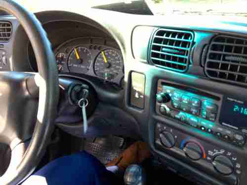 2001 Chevrolet S10 LS Standard Cab Pickup 2-Door 2.2L, US $7,995.00, image 15