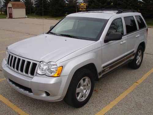 2009 09 jeep grand cherokee laredo 3.7l 4x4 4wd 52k miles very good condition