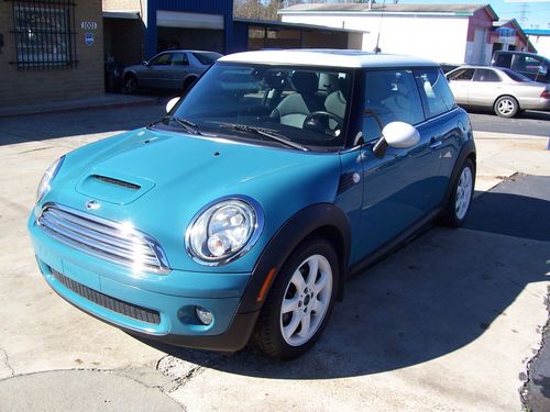 2007 mini cooper base hatchback 2-door 1.6l