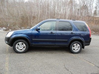 03 honda cr-v 4x4 ex 5 speed manual loaded very clean condition no reserve
