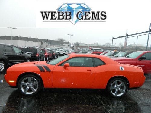2009 dodge challenger r/t - only 747 miles!