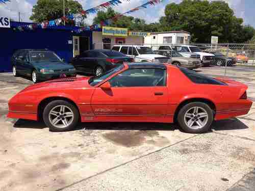 1987 Chevrolet Camaro Z28 Iroc-Z Convertible 2-Door 5.7L, image 2