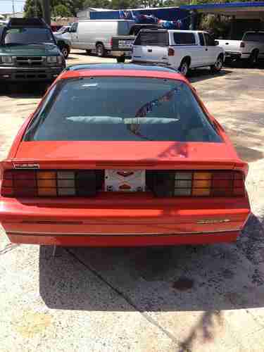 1987 Chevrolet Camaro Z28 Iroc-Z Convertible 2-Door 5.7L, image 6