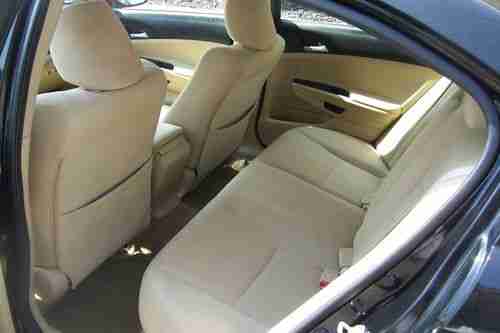 2011 Honda Accord LX Sedan 4-Door 2.4L Only 14K, image 6