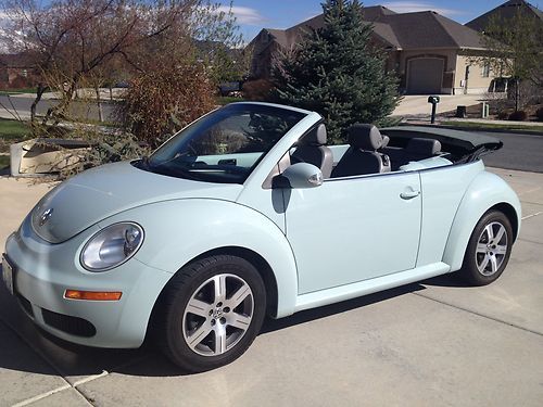 2006 volkswagen beetle 2.5 convertible 2-door 2.5l