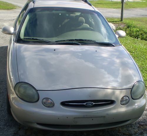 1998 ford taurus se wagon 4-door 3.0l