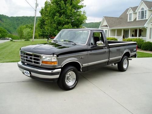 1993 ford f150 xlt 4x4 .. 70k actual miles .. hard to find them like this ..