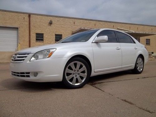 2005 toyota avalon xls leather sunroof non smoker pearl white