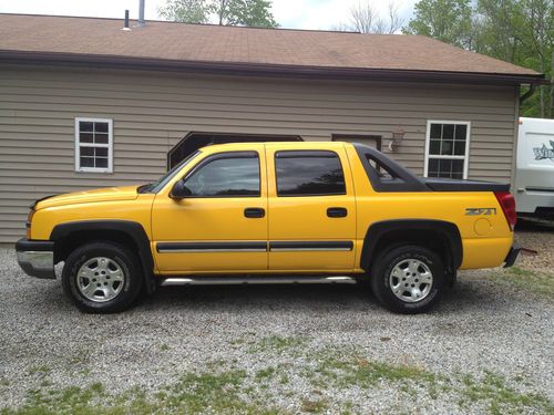 2003 chevrolet avalanche 1500 z71 crew cab pickup 4-door 5.3l $ 8,600