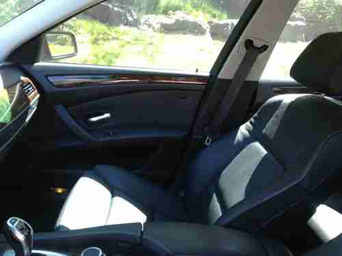 2008 BMW 550i SPORT PACKAGE, image 3