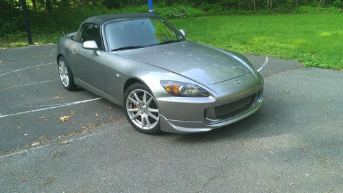 2005 honda s2000 convertible 2-door 69783 miles