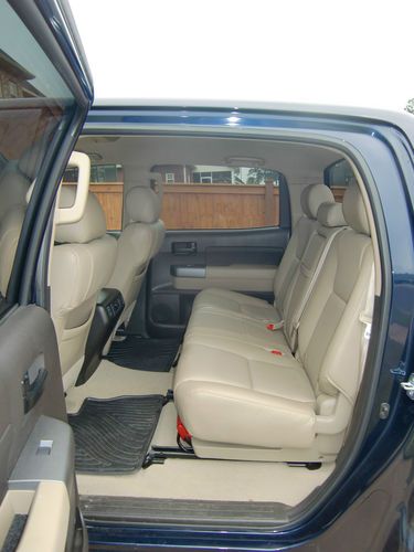 2011 Toyota Tundra CrewMax 4WD w/ Warranty - Leather / Excellent Condition, US $32,950.00, image 4