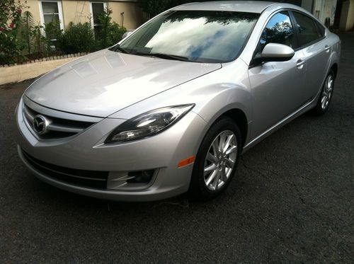 2012 mazda 6 i sedan 4-door 2.5l v4  no reserve the car must go !!