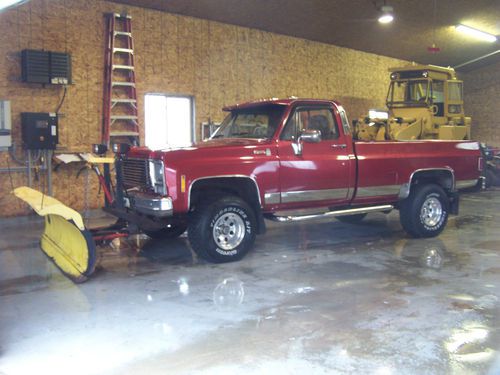 1977 chevy 1/2 ton, 4 wheel drive truck