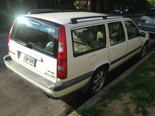 2000 volvo v70 x/c awd se wagon 4-door 2.4l