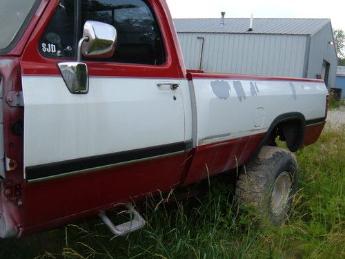 1993 Dodge 2500, image 2