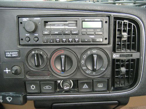 1989 Saab 900 Turbo Convertible 2-Door 2.0L 16 Valves Black Well-Maintained !!!, image 8