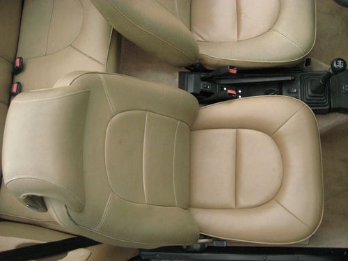 1989 Saab 900 Turbo Convertible 2-Door 2.0L 16 Valves Black Well-Maintained !!!, image 13