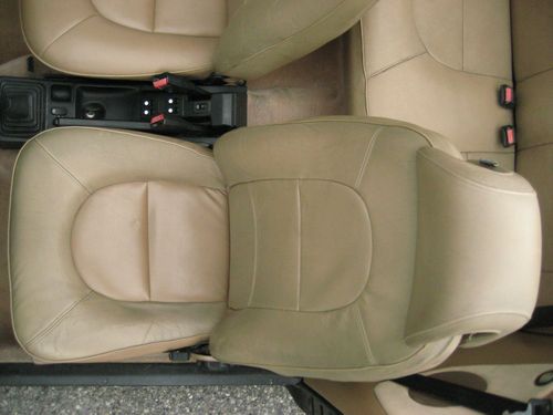 1989 Saab 900 Turbo Convertible 2-Door 2.0L 16 Valves Black Well-Maintained !!!, image 14